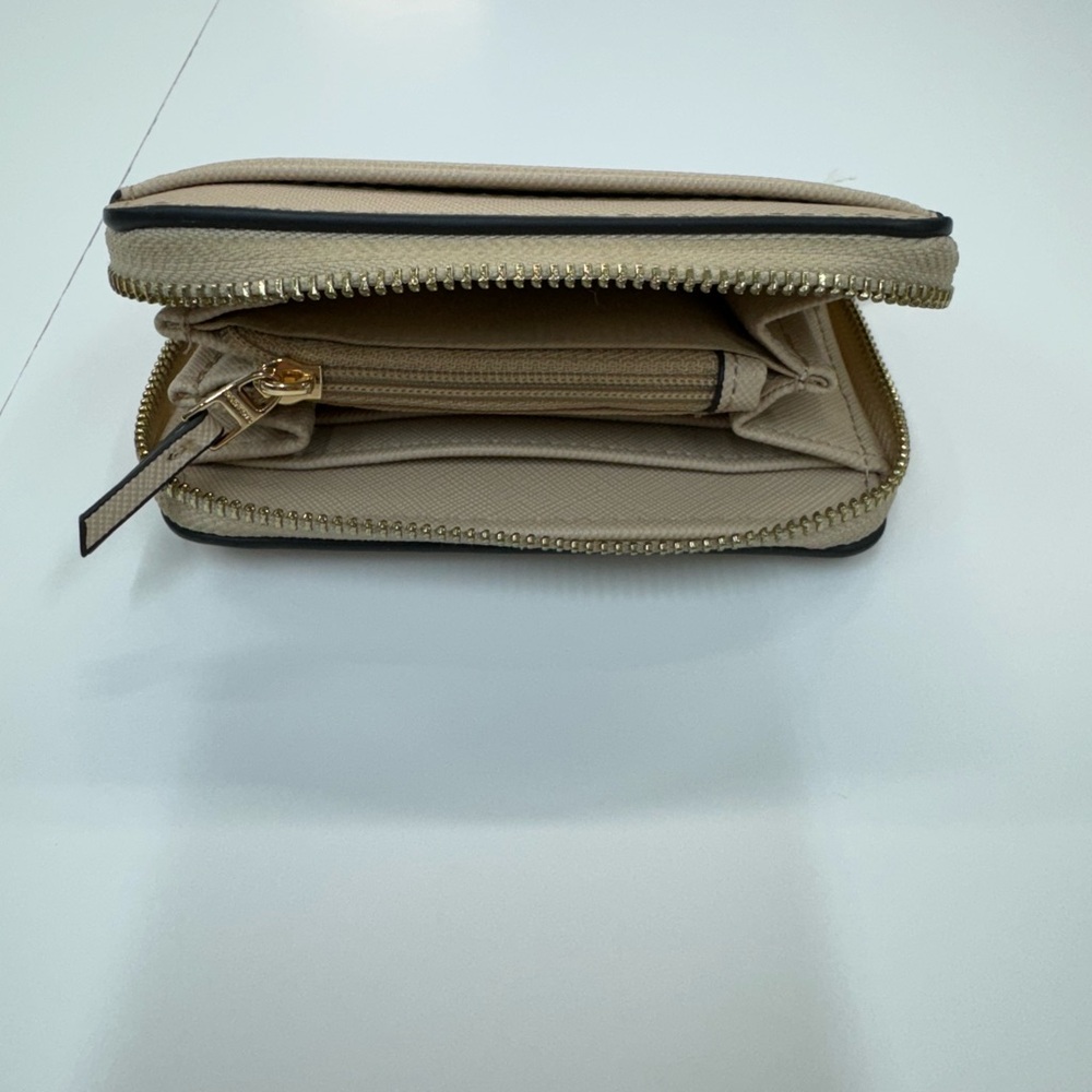 Parfois Basic Beige Wallet With Multiple Compartm… - image 8